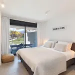 Apartment Luxury With 3 Bedrooms Estepona