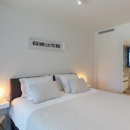 Luxury With 3 Bedrooms 아파트