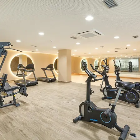 דירה Luxury With 3 Bedrooms