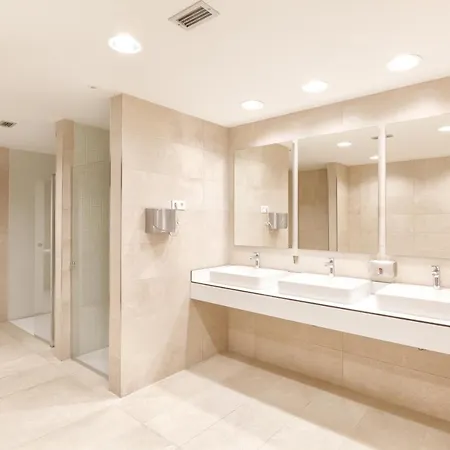 Luxury With 3 Bedrooms Lägenhet *