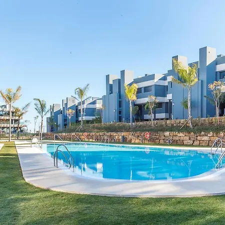 Apartment Luxury With 3 Bedrooms Estepona