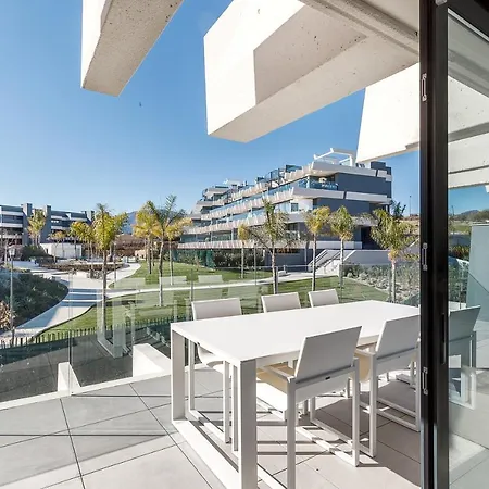 Apartment Luxury With 3 Bedrooms *