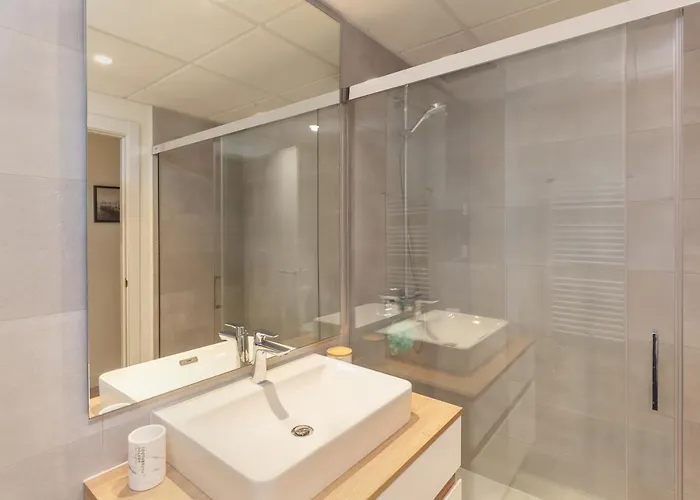 Luxury With 3 Bedrooms